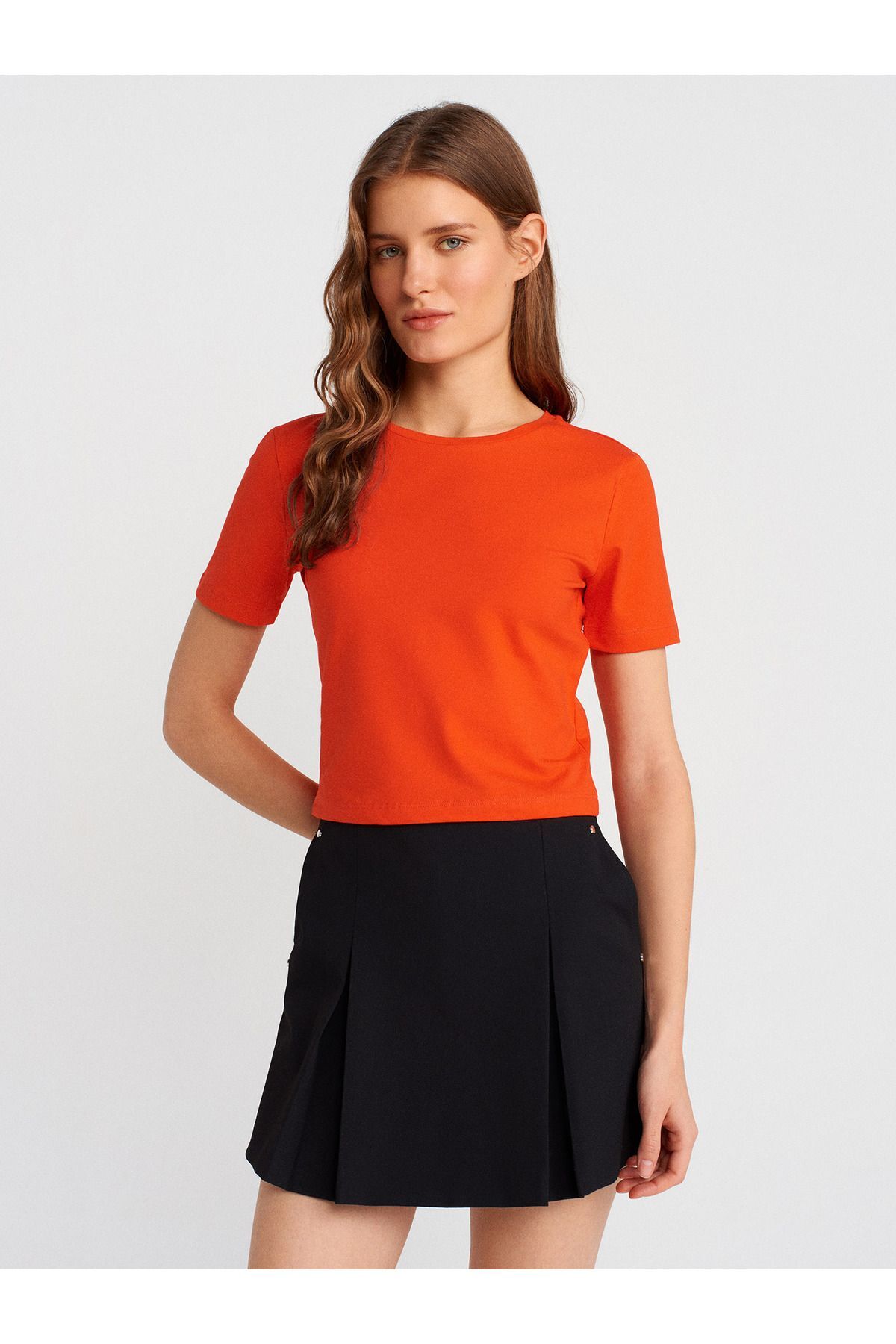 31655 Bisiklet Yaka Crop Top-Kırmızı