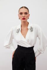 Aksesuar Detaylı Bodysuit Bluz - EKRU