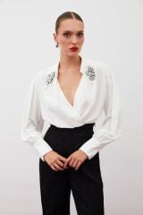 Aksesuar Detaylı Bodysuit Bluz - EKRU