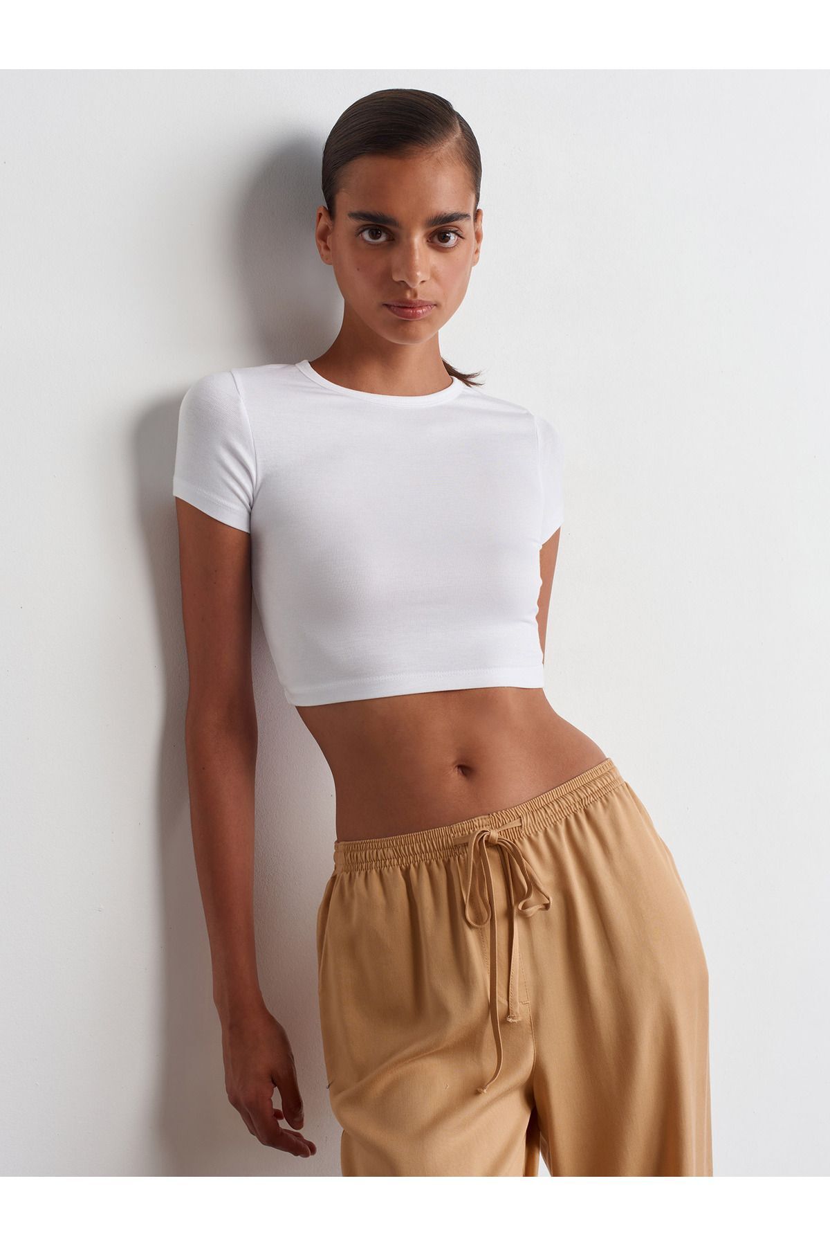 31104 Modal Crop Top-Beyaz