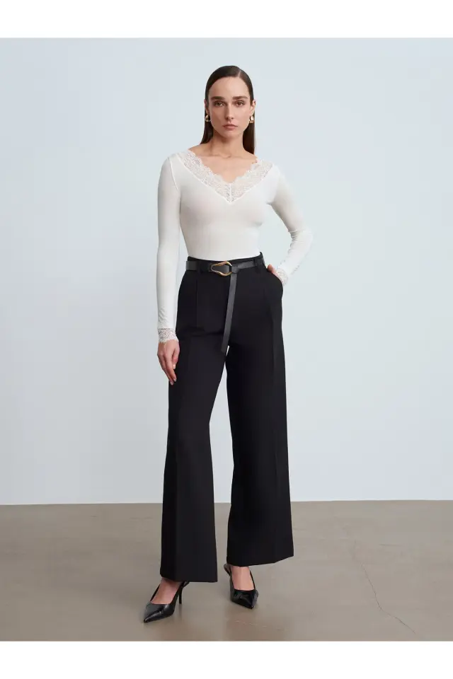 Pensli Kemerli Kumaş Pantolon