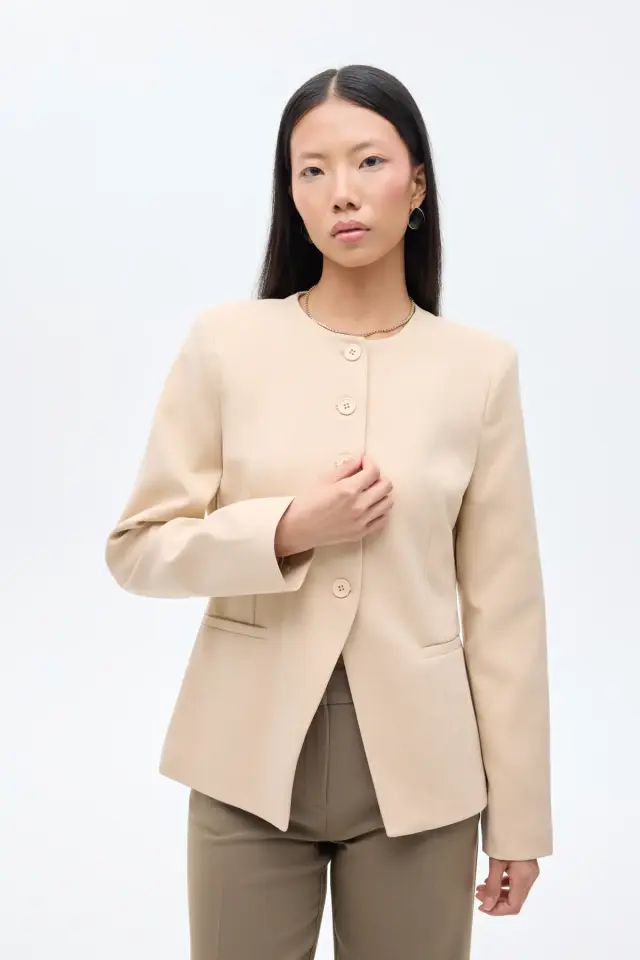 Yuvarlak Yaka Düğmeli Blazer Ceket - Taş
