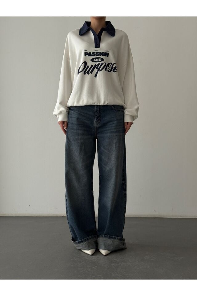 Yakası Dantel Detaylı Sweatshirt