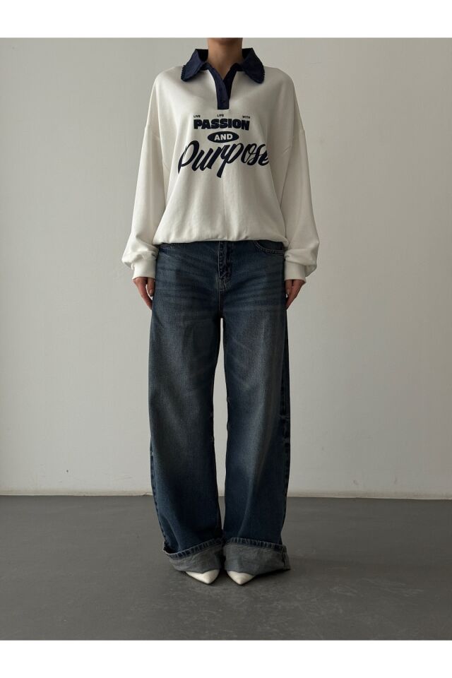 Yakası Dantel Detaylı Sweatshirt