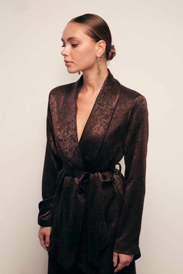 Kuşaklı Uzun Ceket