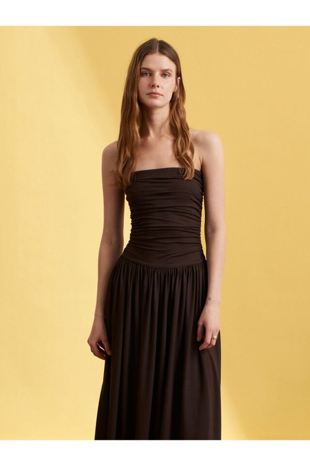 Straplez Büzgülü Elbise