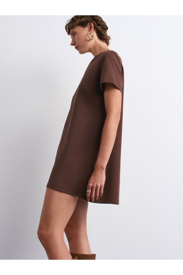 Kısa Kollu Mini Elbise